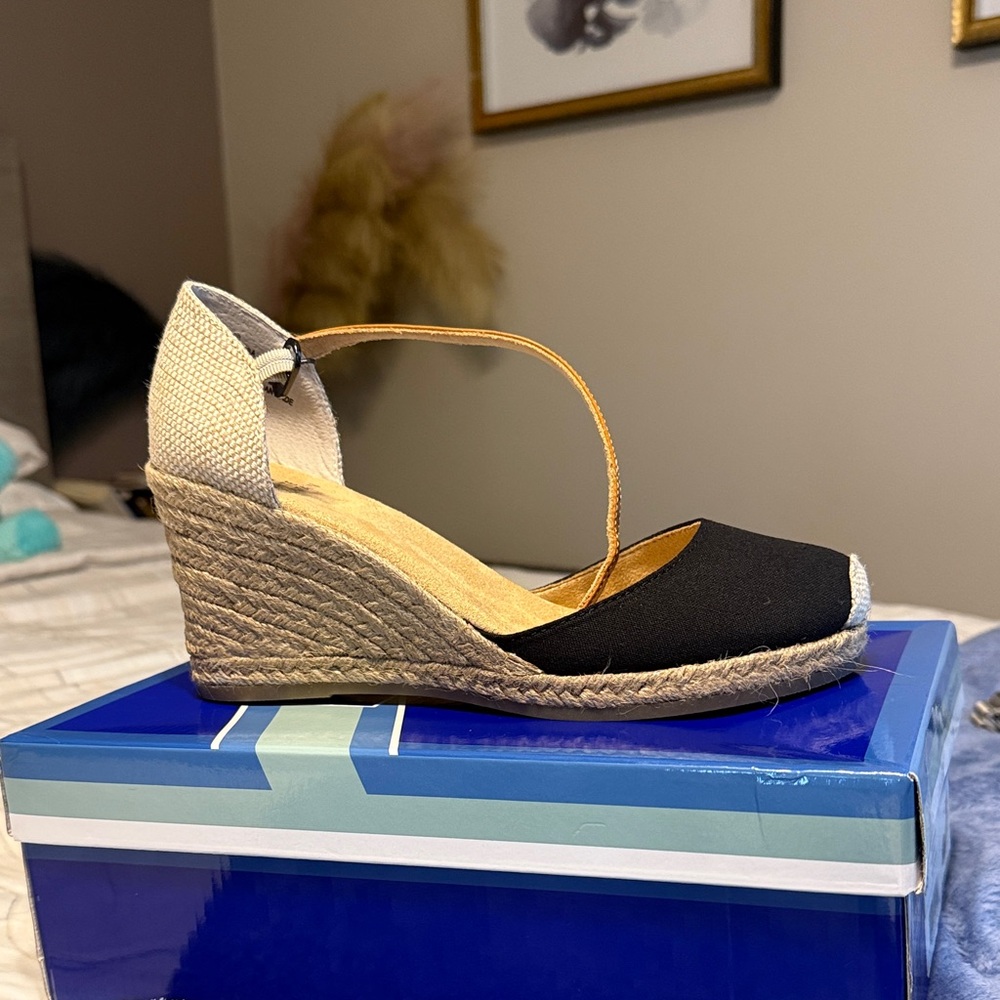 White Mountain Black and Tan Espadrille Wedges
